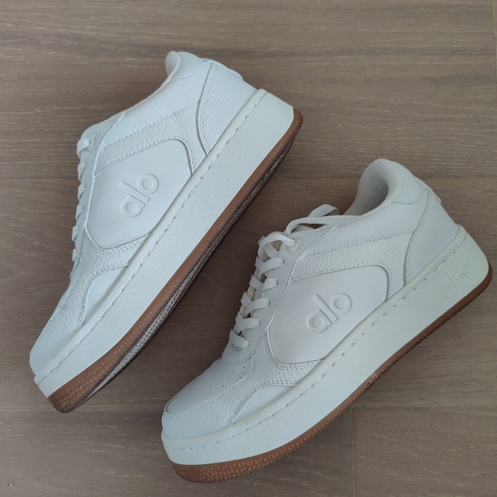 ALO Recovery Mode Sneaker - Picture 3 of 12